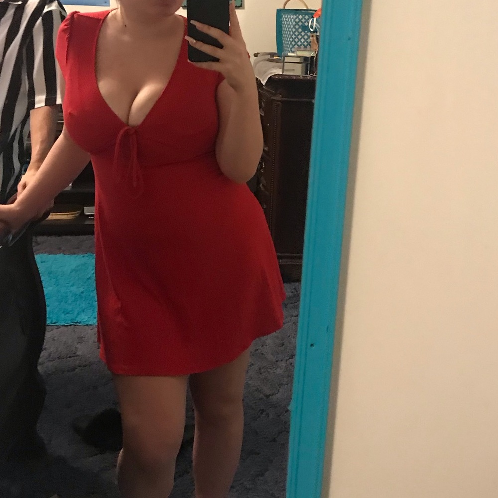 Red @forever21 dress